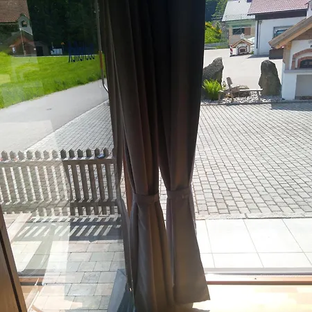 Grosszuegige Bachblick Semesterbostad *